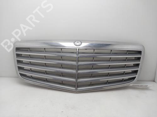 grille-mercedes-benz-e-class-t-model-s211-2003-2004-2005-2006-2007-2008-2009-37687761 main image