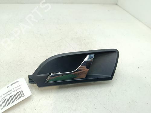 rear-left-interior-door-handle-skoda-superb-ii-3t4-2008-2009-2010-2011-2012-2013-2014-2015-36013574 main image