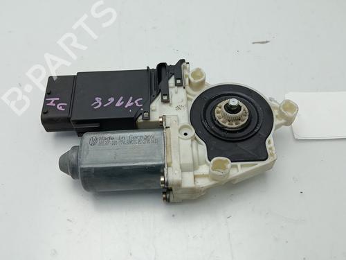 Used Left front window motor SEAT TOLEDO II (1M2) [1998-2006]  30863426