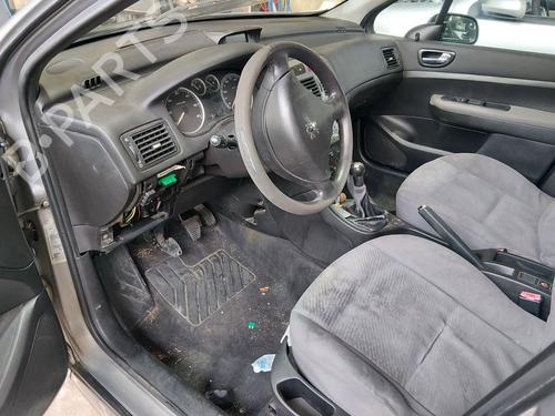 Steering wheel controls PEUGEOT 307 (3A/C) 2.0 HDi 90 | BP31013996E15