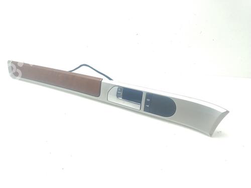 Used Front left interior door handle VW TOUAREG (7LA, 7L6, 7L7) 2.5 R5 TDI (174 hp) 30182638