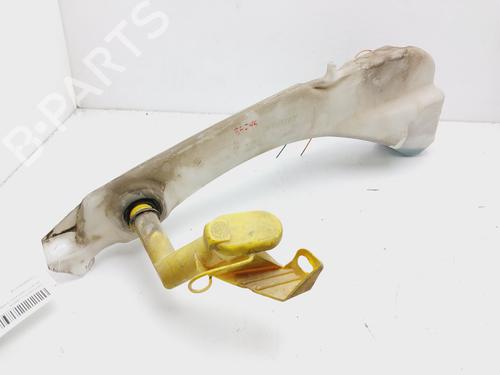 Used Windscreen washer tank RENAULT MEGANE I (BA0/1_) 1.6 16V (BA04, BA0B, BA11, BA1J, BA16, BA19, BA1K, BA1V,... (107 hp) 19305386