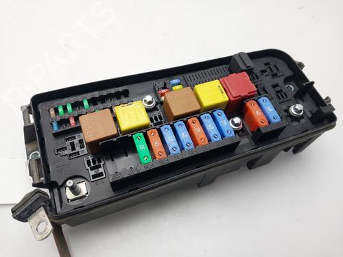 fuse-box-opel-vectra-c-z02-2002-2003-2004-2005-2006-2007-2008-2009-32786036 main image