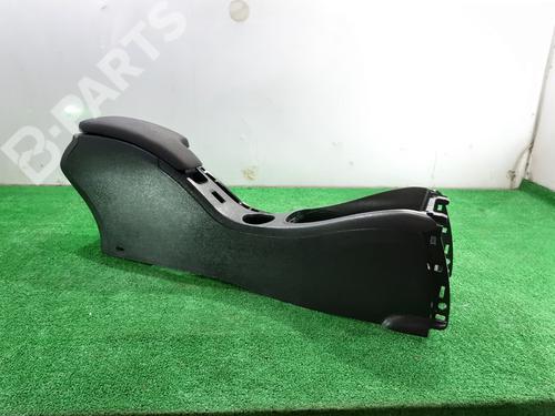 Used Armrest / Center console Armrest / Center console RENAULT FLUENCE (L3_) 1.6 16V (L301, L30F, L30P, L30R) (110 hp) 11105395 11105395