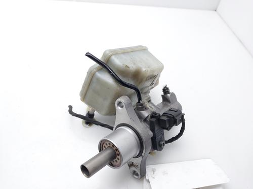 Used Brake master cylinder VW SCIROCCO III (137, 138) 2.0 TDI (170 hp) 16418327