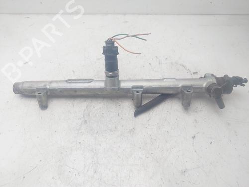 Used Injection rail HYUNDAI SANTA FÉ I (SM) 2.0 CRDi 4x4 (113 hp) 29616776