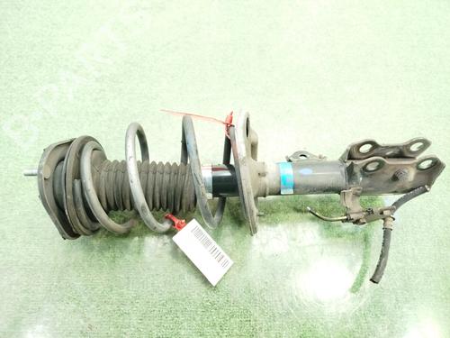 Used Right front shock absorber Right front shock absorber TOYOTA AURIS (_E18_) 1.4 D-4D (NDE180_, NDE180R) (90 hp) 34155119 34155119