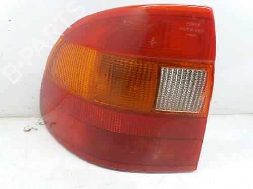 Venstre baglygte OPEL ASTRA F Saloon (T92) 1.6 i (F19, M19) (71 hp) 2893496