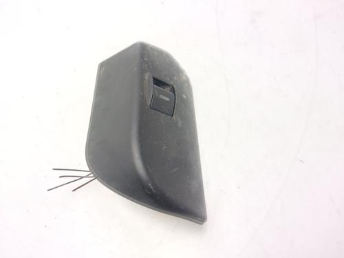 Used Right rear window switch LAND ROVER RANGE ROVER III (L322) 3.0 D 4x4 (177 hp) 31979006