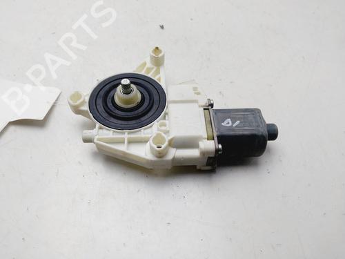 Used Left front window motor MERCEDES-BENZ A-CLASS (W176) A 180 (176.042) (122 hp) 26719242