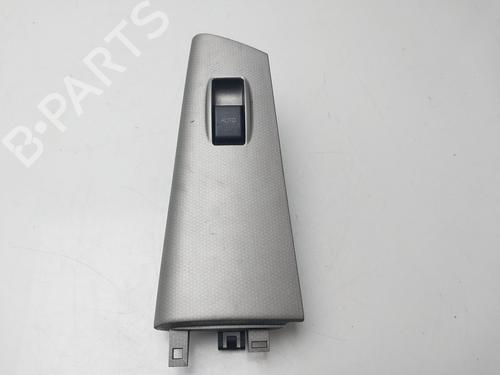 Mando elevalunas delantera derecho TOYOTA COROLLA (_E12_) 1.6 VVT-i (ZZE121_, ZZE121R) (110 hp) 30847166