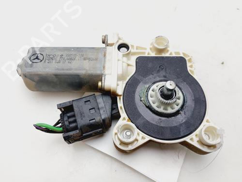 Used Right front window motor MERCEDES-BENZ C-CLASS (W203) [2000-2007]  26730206