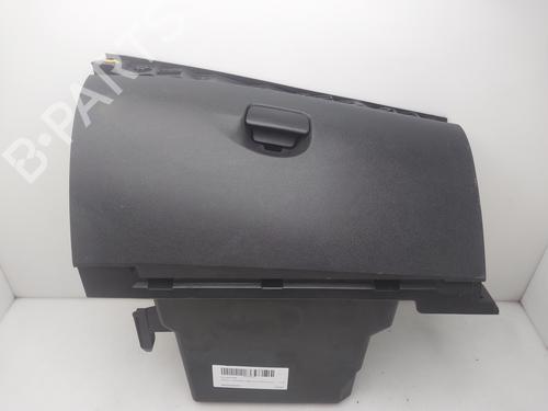 Hanskerom Hanskerom RENAULT MEGANE III Hatchback (BZ0/1_, B3_) 1.5 dCi (86 hp) 36935448 36935448