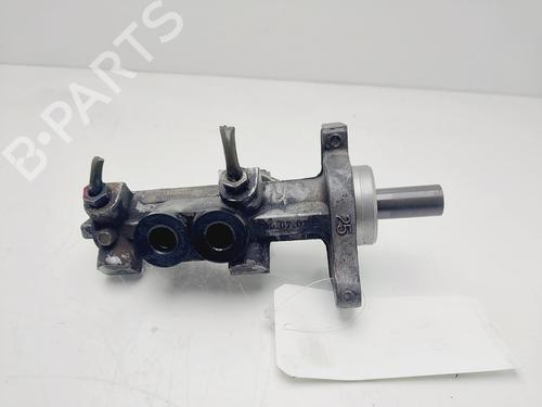 Used Brake master cylinder MERCEDES-BENZ M-CLASS (W163) ML 400 CDI (163.128) (250 hp) 21392915
