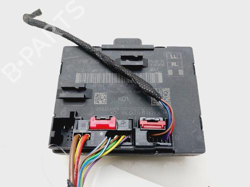 Used Comfort control module AUDI A3 Sportback (8VA, 8VF) [2012-2021]  27198061
