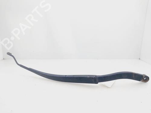 Used Front windshield wiper arm NISSAN X-TRAIL II (T31) 2.0 dCi 4x4 (150 hp) 20498145