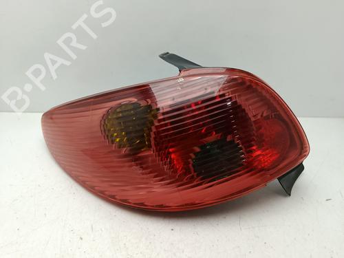 Venstre baglygte PEUGEOT 206 Hatchback (2A/C) 1.6 16V (109 hp) 29904041