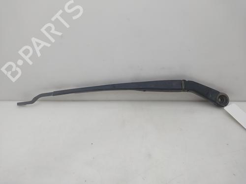 front-windshield-wiper-arm-kia-carens-iv-2013-36648612 main image