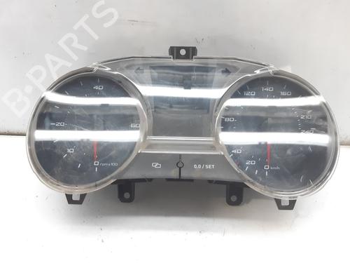 Used Instrument cluster SEAT IBIZA IV (6J5, 6P1) [2008-2017]  10083949