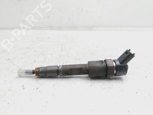 Injecteur RENAULT MEGANE II Saloon (LM0/1_) 1.9 dCi (LM0G, LM1G, LM2C) (120 hp) 19144480