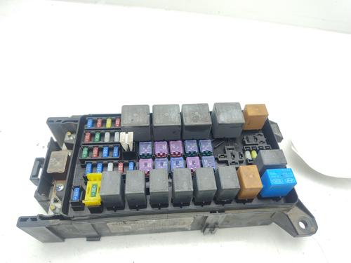 Used Fuse box KIA SORENTO I (JC) 2.5 CRDi (170 hp) 22752176