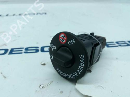 Used Switch RENAULT CLIO IV (BH_) [2012-2021]  2864903