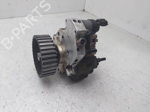 Used Injection pump RENAULT MEGANE II Saloon (LM0/1_) 1.9 dCi (LM0G, LM1G, LM2C) (120 hp) 31800091