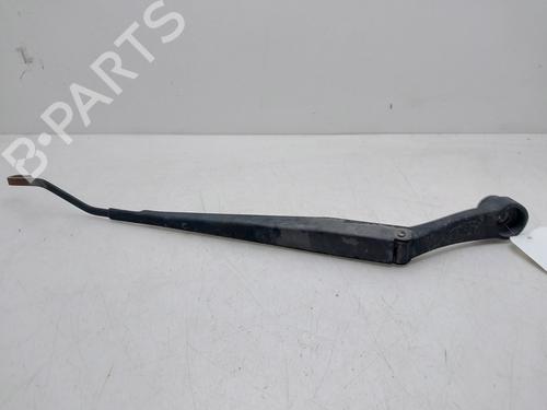Used Front windshield wiper arm Front windshield wiper arm 37282597 37282597