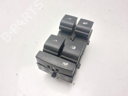 Used Left front window switch CHEVROLET CRUZE Hatchback (J305) 2.0 CDI (163 hp) 30832596
