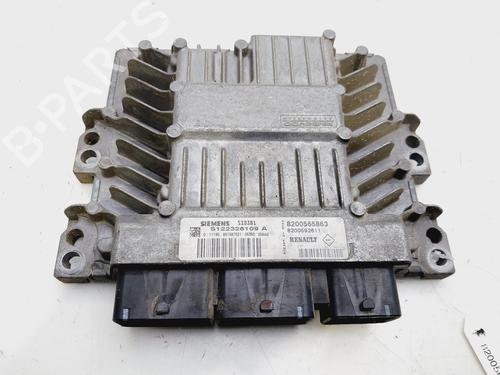 Used Engine control unit (ECU) RENAULT MEGANE II (BM0/1_, CM0/1_) [2001-2012]  30597406