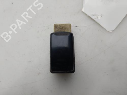 Used Right front window switch Right front window switch CHEVROLET AVEO / KALOS Hatchback (T200) 1.4 (83 hp) 33426926 33426926