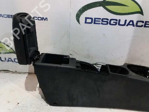 Armrest / Center console NISSAN QASHQAI / QASHQAI +2 I (J10, NJ10, JJ10E) 1.5 dCi | BP7153162I20 