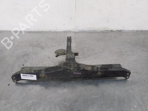 Used Crossmember HYUNDAI SANTA FÉ I (SM) 2.0 CRDi 4x4 (113 hp) 18268347