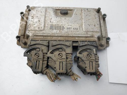 Used Engine control unit (ECU) Engine control unit (ECU) PEUGEOT 106 II (1A_, 1C_) 1.1 i (60 hp) 33649349 33649349