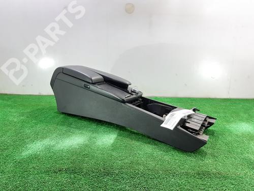 Used Armrest / Center console Armrest / Center console MERCEDES-BENZ C-CLASS T-Model (S204) C 220 CDI (204.202) (170 hp) 11105418 11105418