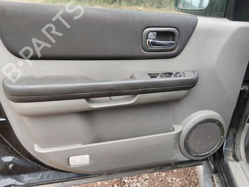 Silniczek wycieraczek przednich NISSAN X-TRAIL I (T30)  | BP30794298M29 