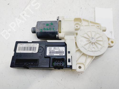 Used Right front window motor RENAULT LAGUNA III Grandtour (KT0/1) 2.0 dCi (KT07, KT0J, KT14, KT1A, KT1S) (131 hp) 30853818