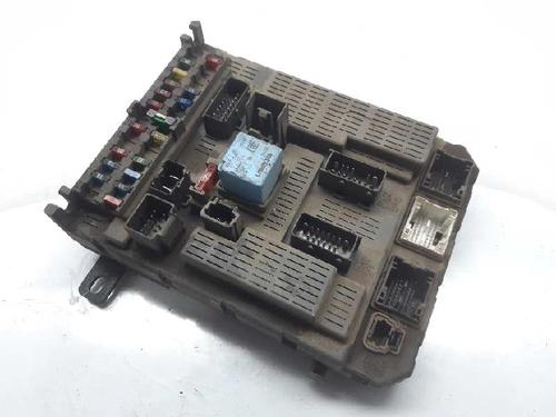 Used Fuse box CITROËN C5 I (DC_) 2.0 HDi (DCRHZB, DCRHZE) (109 hp) 6419354