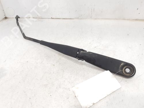 Used Front windshield wiper arm VOLVO V40 Hatchback (525) D2 (120 hp) 8367585