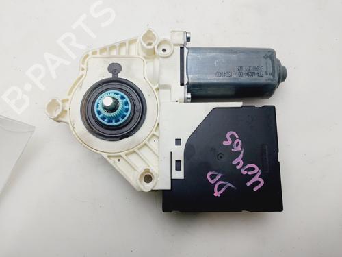 Used Right front window motor Right front window motor SEAT LEON (1P1) [2005-2013] 32032543 32032543