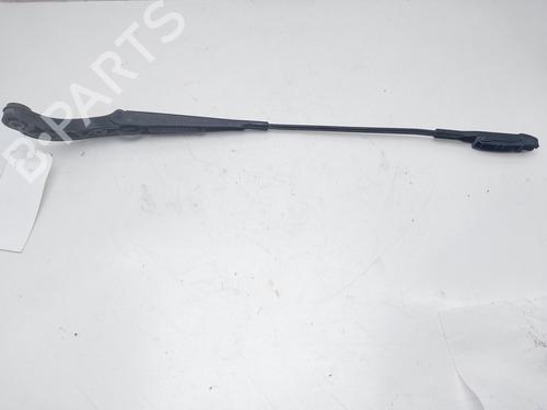 Used Front windshield wiper arm MERCEDES-BENZ A-CLASS (W169) A 160 (169.031, 169.331) (95 hp) 13816758