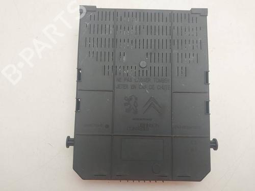 Used Fuse box Fuse box 38950205 38950205