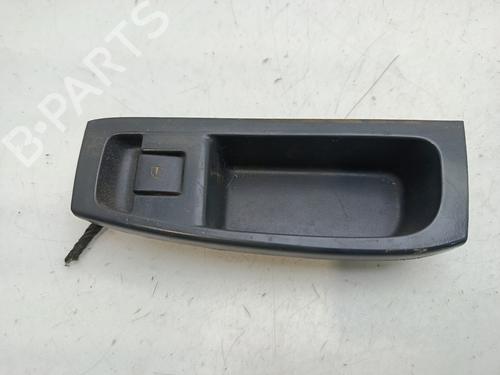 Interrupteur de vitre avant droite VW FOX Hatchback (5Z1, 5Z3, 5Z4) 1.2 (55 hp) 31848953