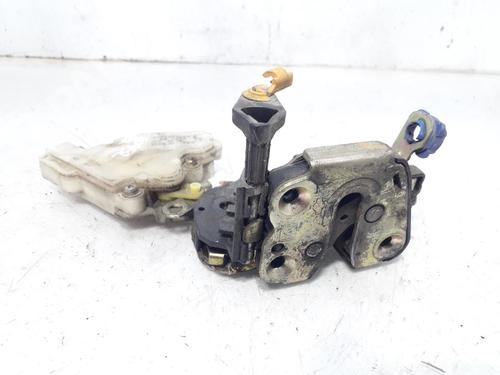 front-left-lock-nissan-almera-ii-n16-22-di-80503bm660-2000-11043537 main image