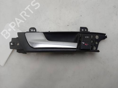 Used Front left interior door handle Front left interior door handle AUDI A3 Sportback (8PA) 1.9 TDI (105 hp) 40529032 40529032