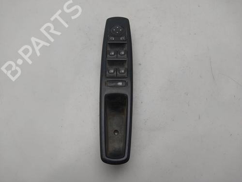 Used Left front window switch Left front window switch RENAULT MEGANE III Grandtour (KZ0/1) [2008-2016] 39717325 39717325