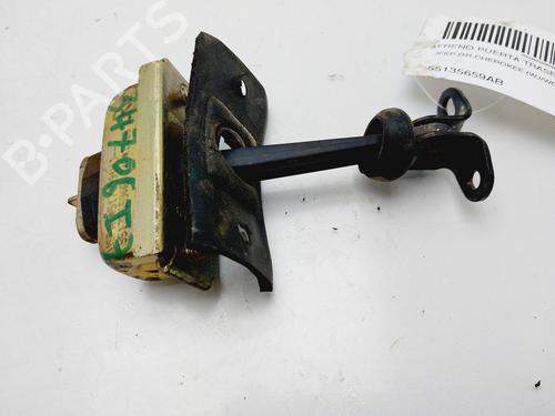 Used Hinge/Door check strap JEEP GRAND CHEROKEE II (WJ, WG) 2.7 CRD 4x4 (163 hp) 19259173