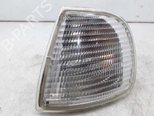 Used Left front indicator SEAT CORDOBA (6K1, 6K2) 1.4 i (60 hp) 3360746