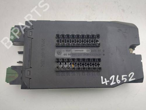 Used Fuse box Fuse box 38950093 38950093