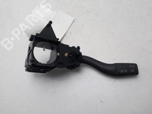 Used Steering column stalk AUDI A4 B7 (8EC) 2.0 TDI 16V (140 hp) 27301370